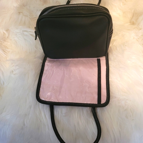 Victoria's Secret Travel Cosmetic Bag - Picture 6 of 11